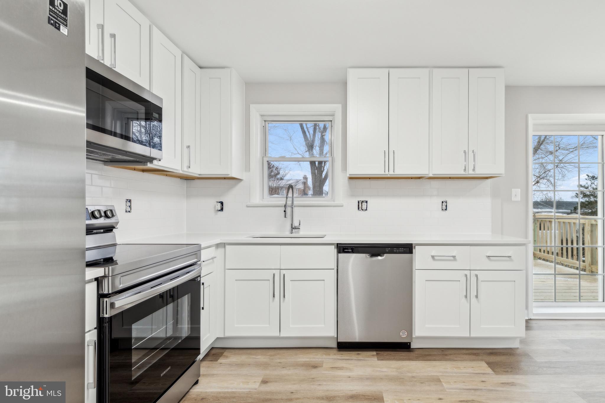 CRESTVIEW MANOR - Residential