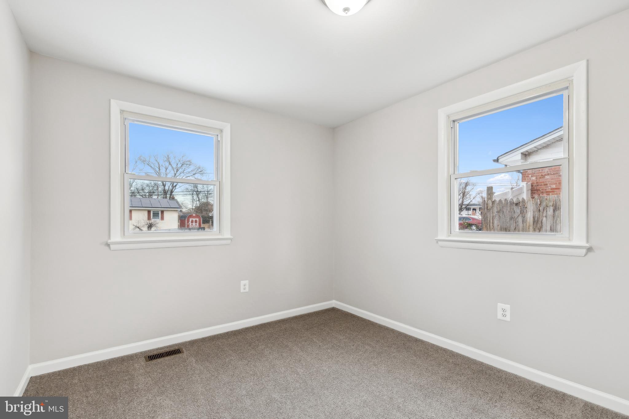 CRESTVIEW MANOR - Residential