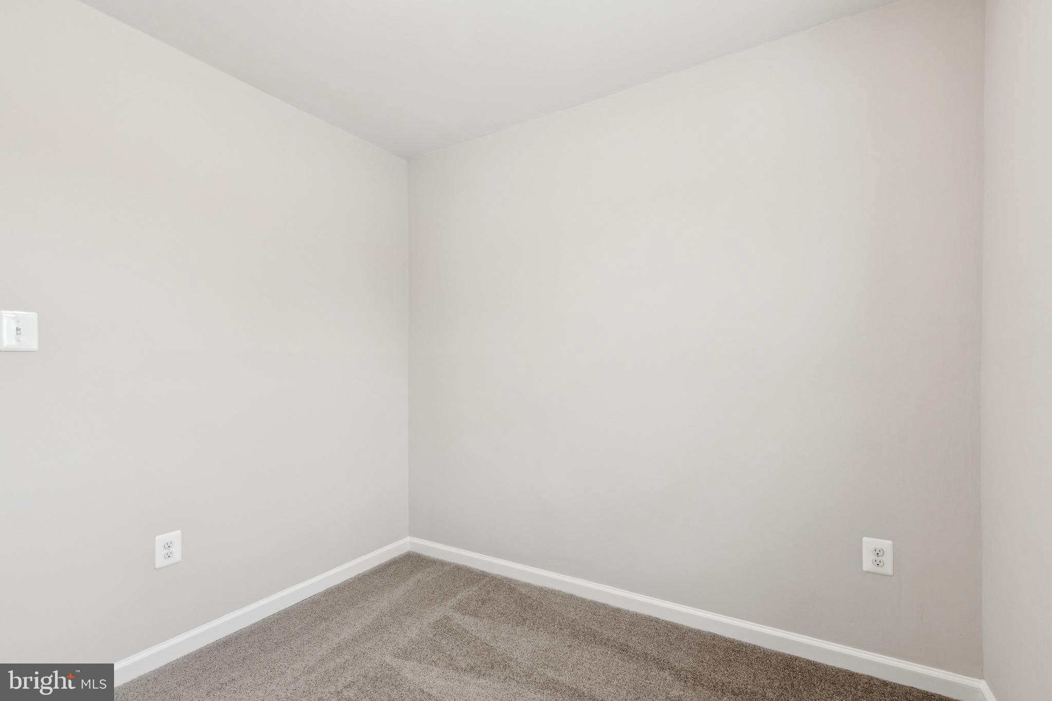 CRESTVIEW MANOR - Residential