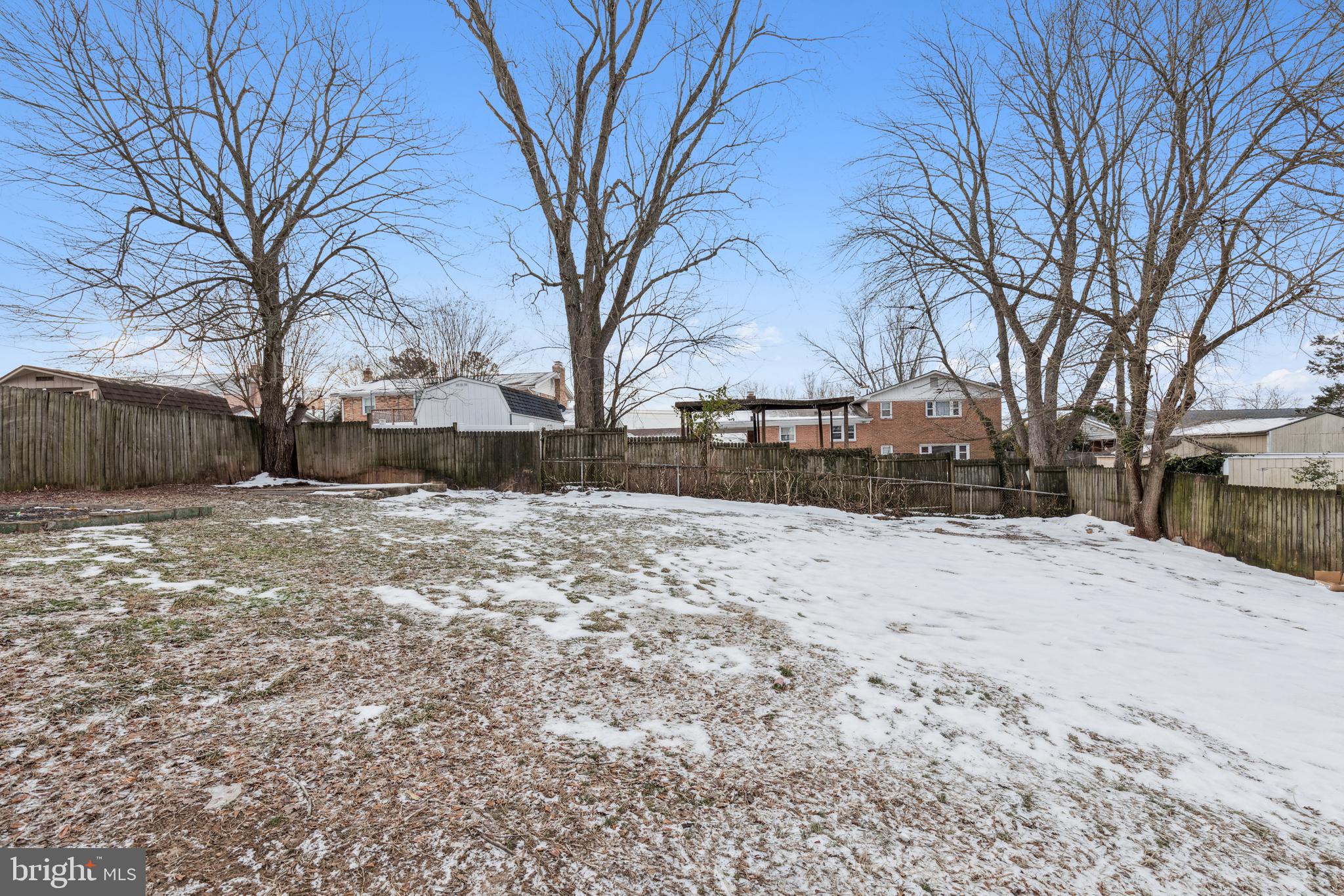 CRESTVIEW MANOR - Residential