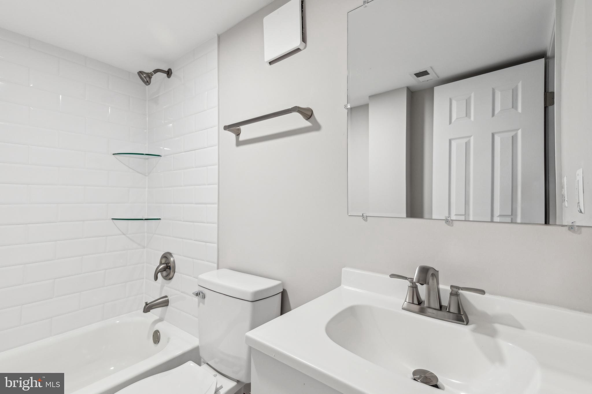 CRESTVIEW MANOR - Residential