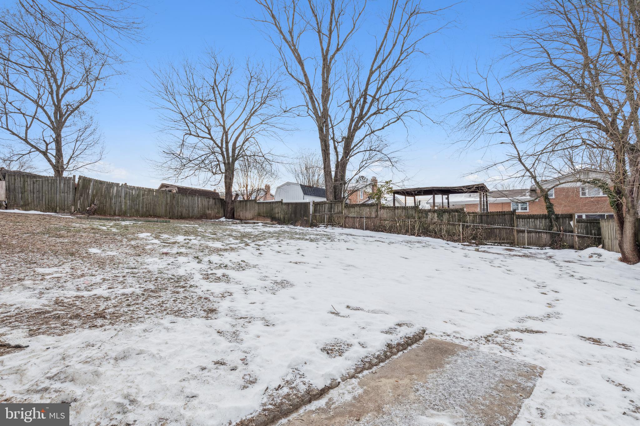 CRESTVIEW MANOR - Residential