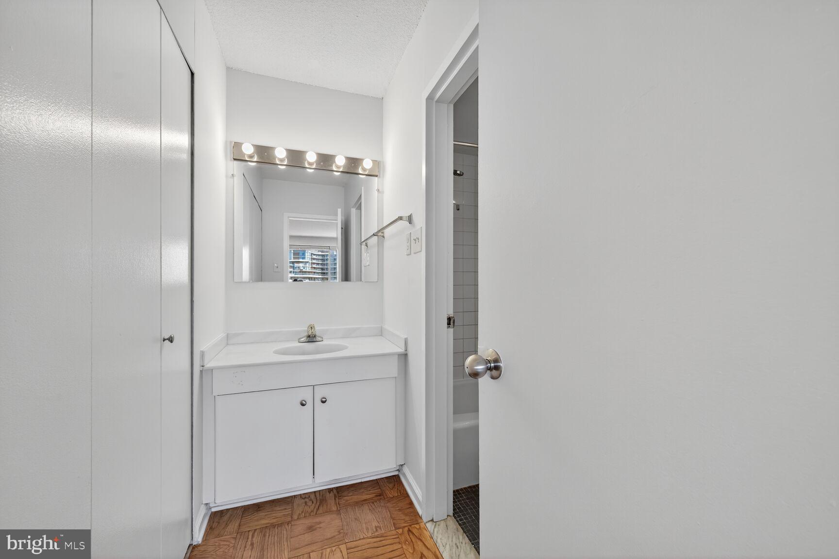 FRIENDSHIP HEIGHTS - Residential