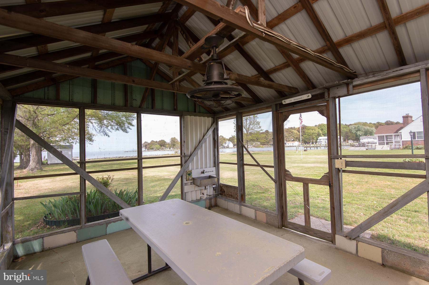 TWIN POINT COVE - Residential