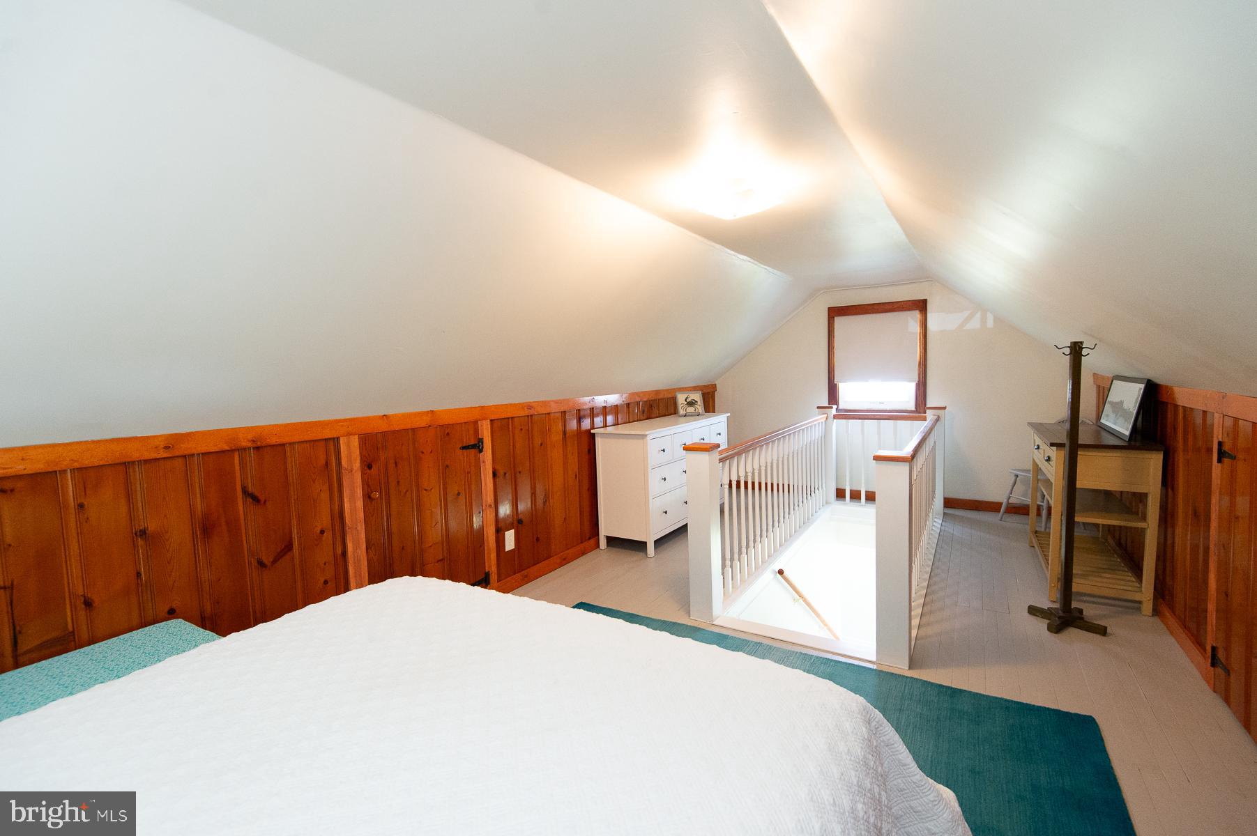 TWIN POINT COVE - Residential