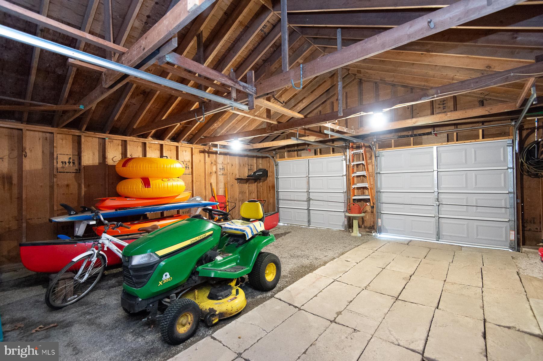 TWIN POINT COVE - Residential