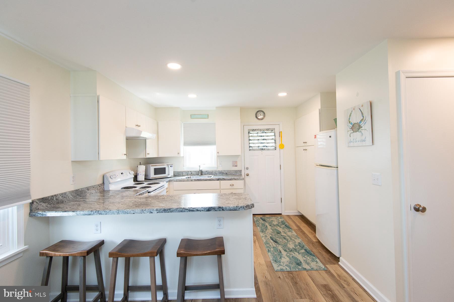 TWIN POINT COVE - Residential