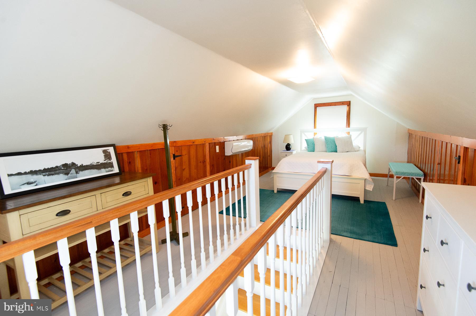 TWIN POINT COVE - Residential