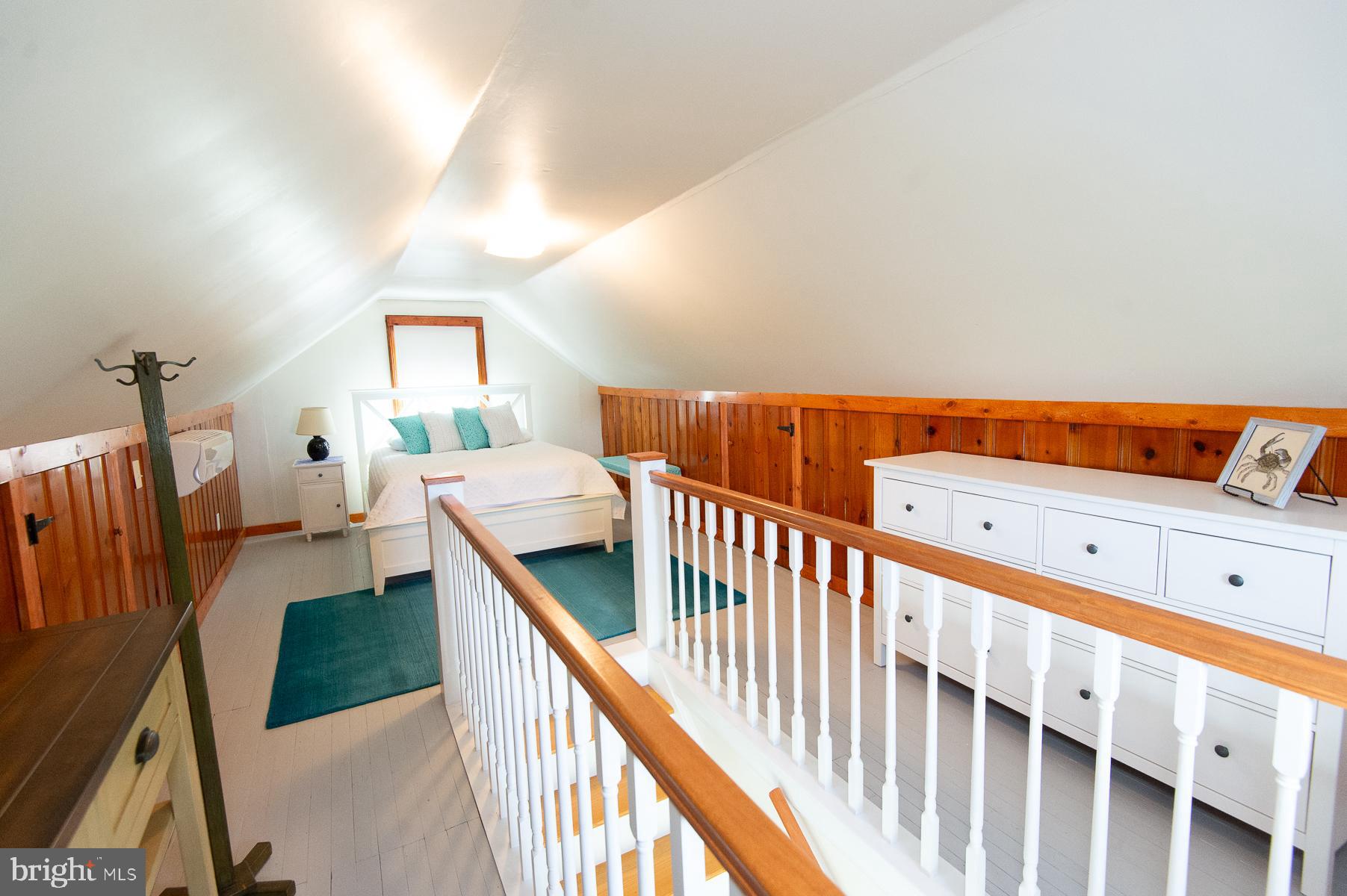 TWIN POINT COVE - Residential