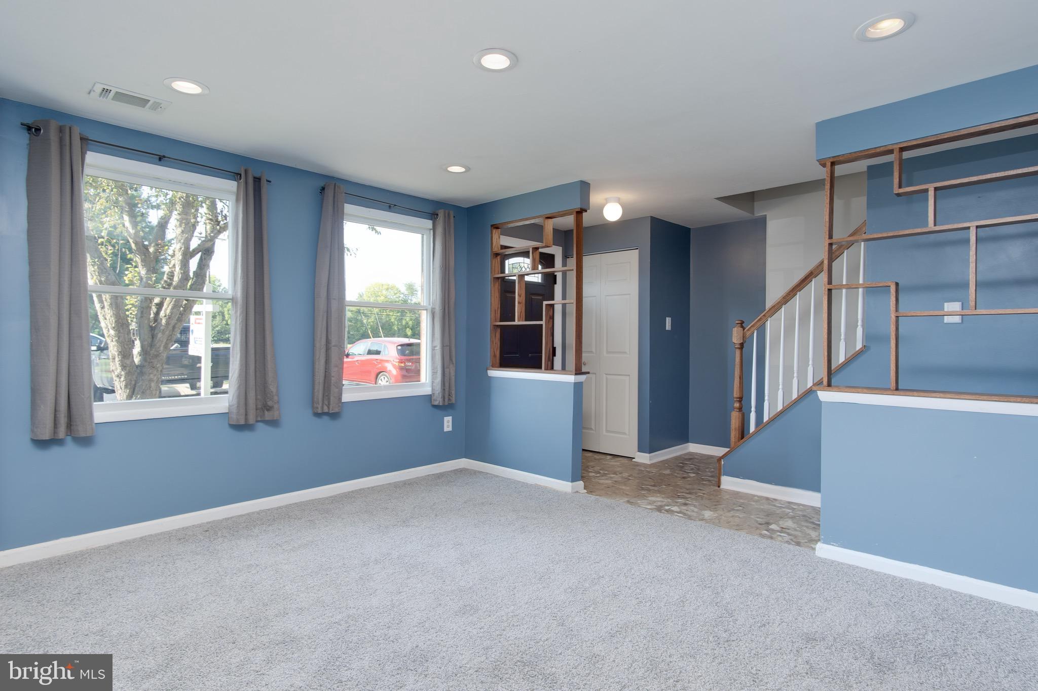 GLADE TOWN - Residential