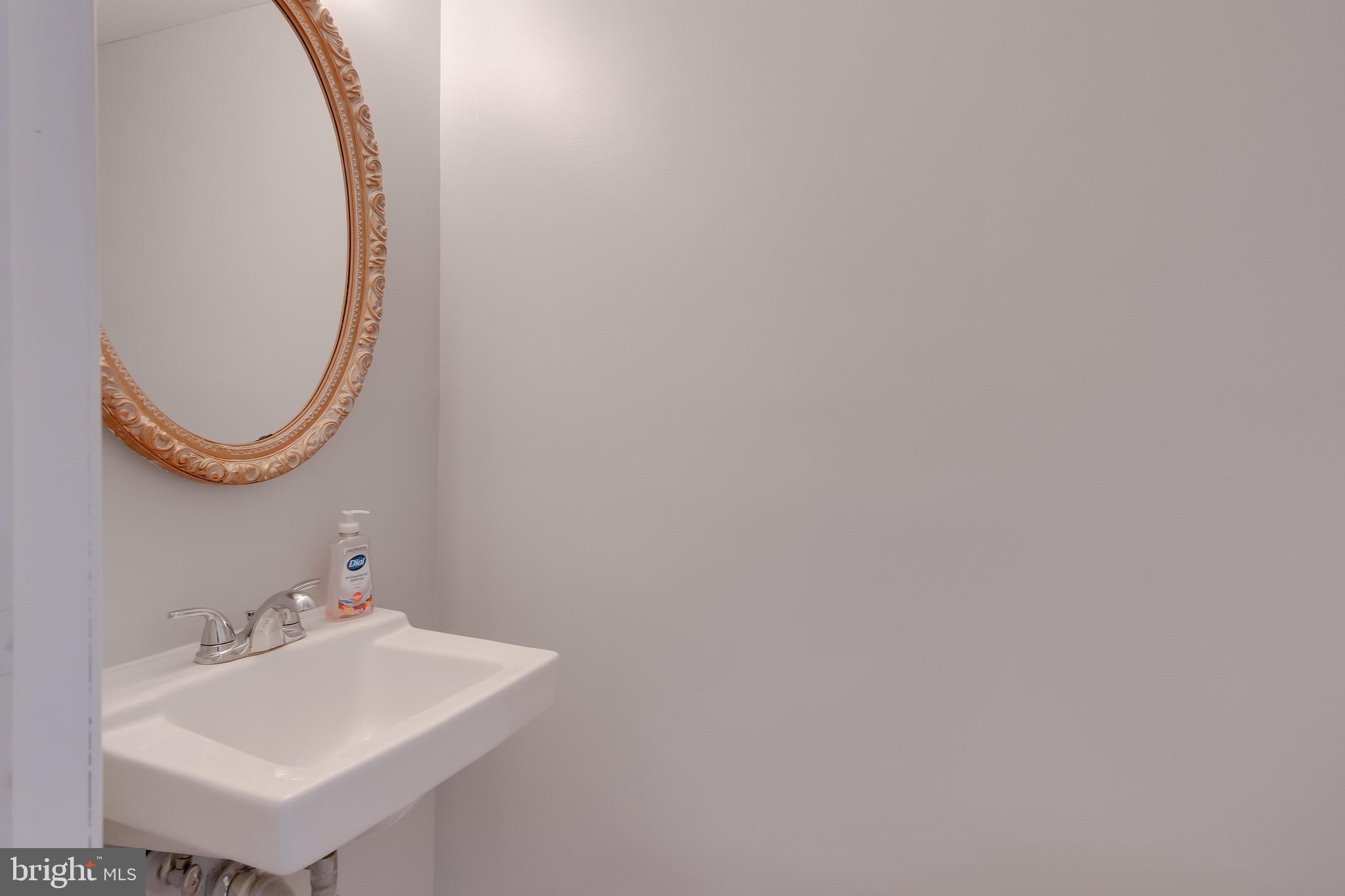 GLADE TOWN - Residential