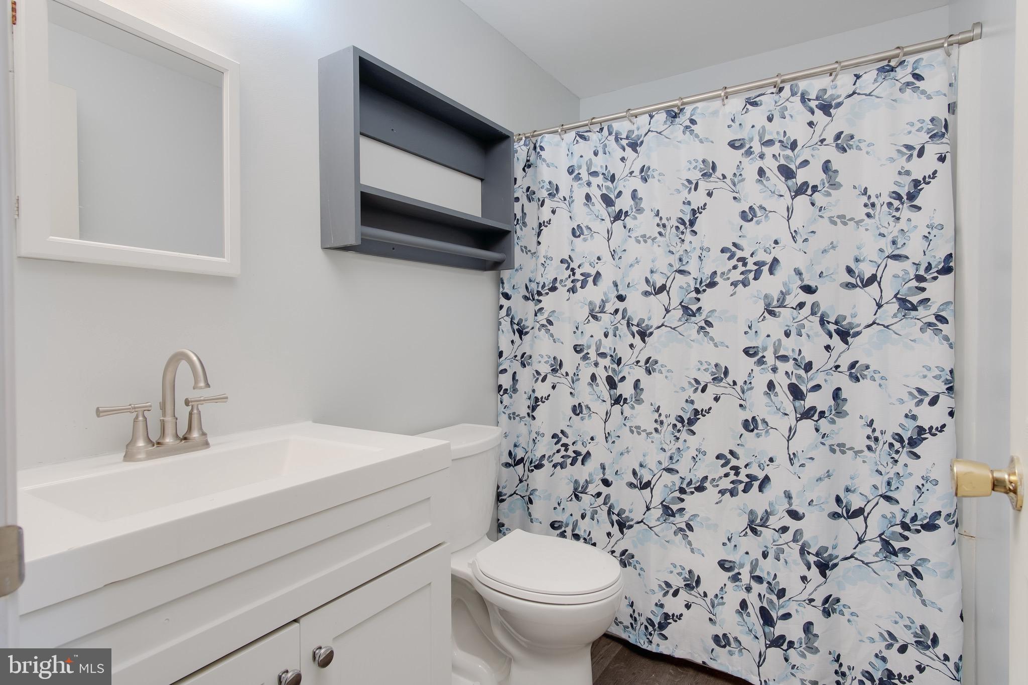 GLADE TOWN - Residential