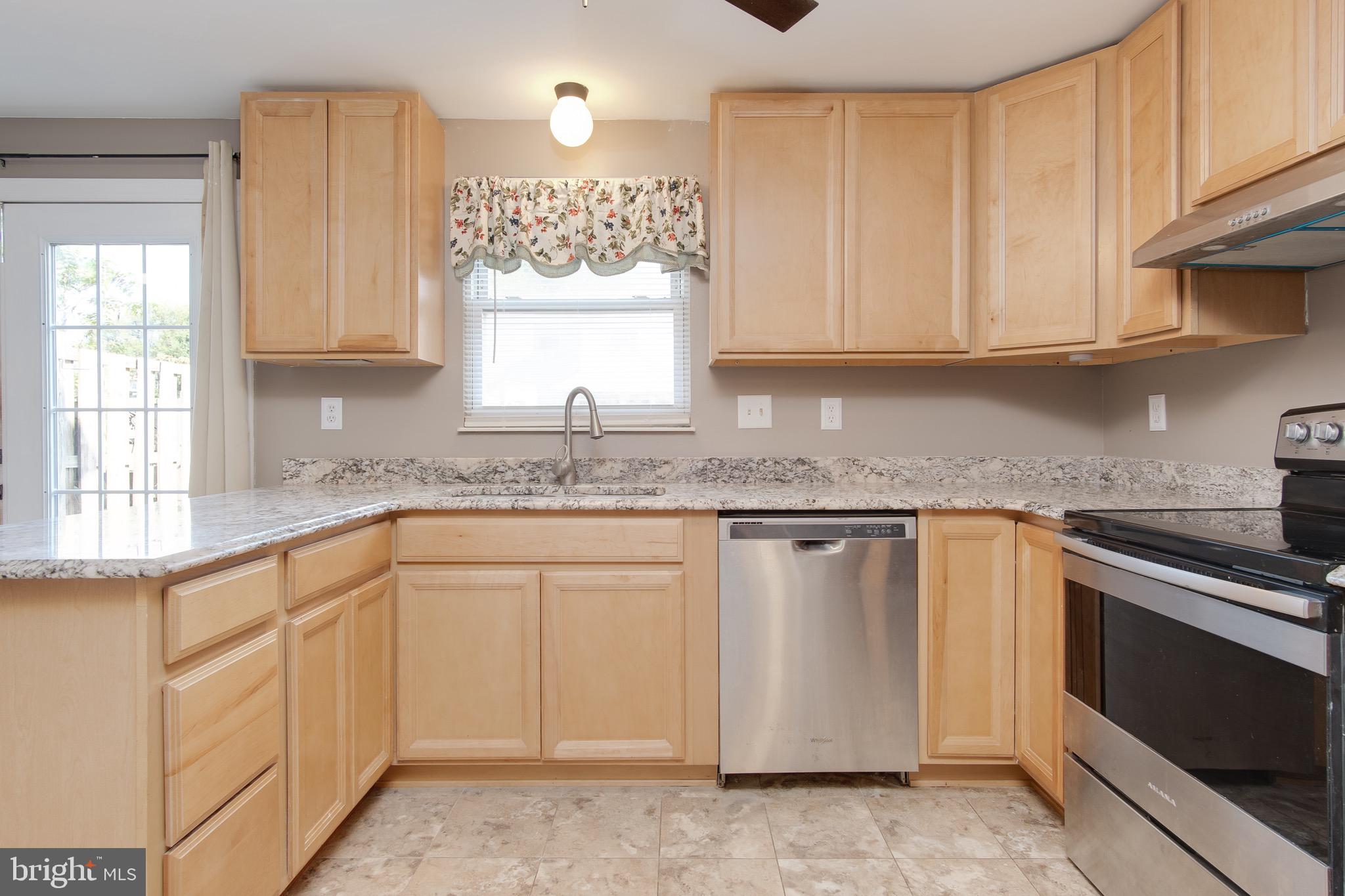 GLADE TOWN - Residential