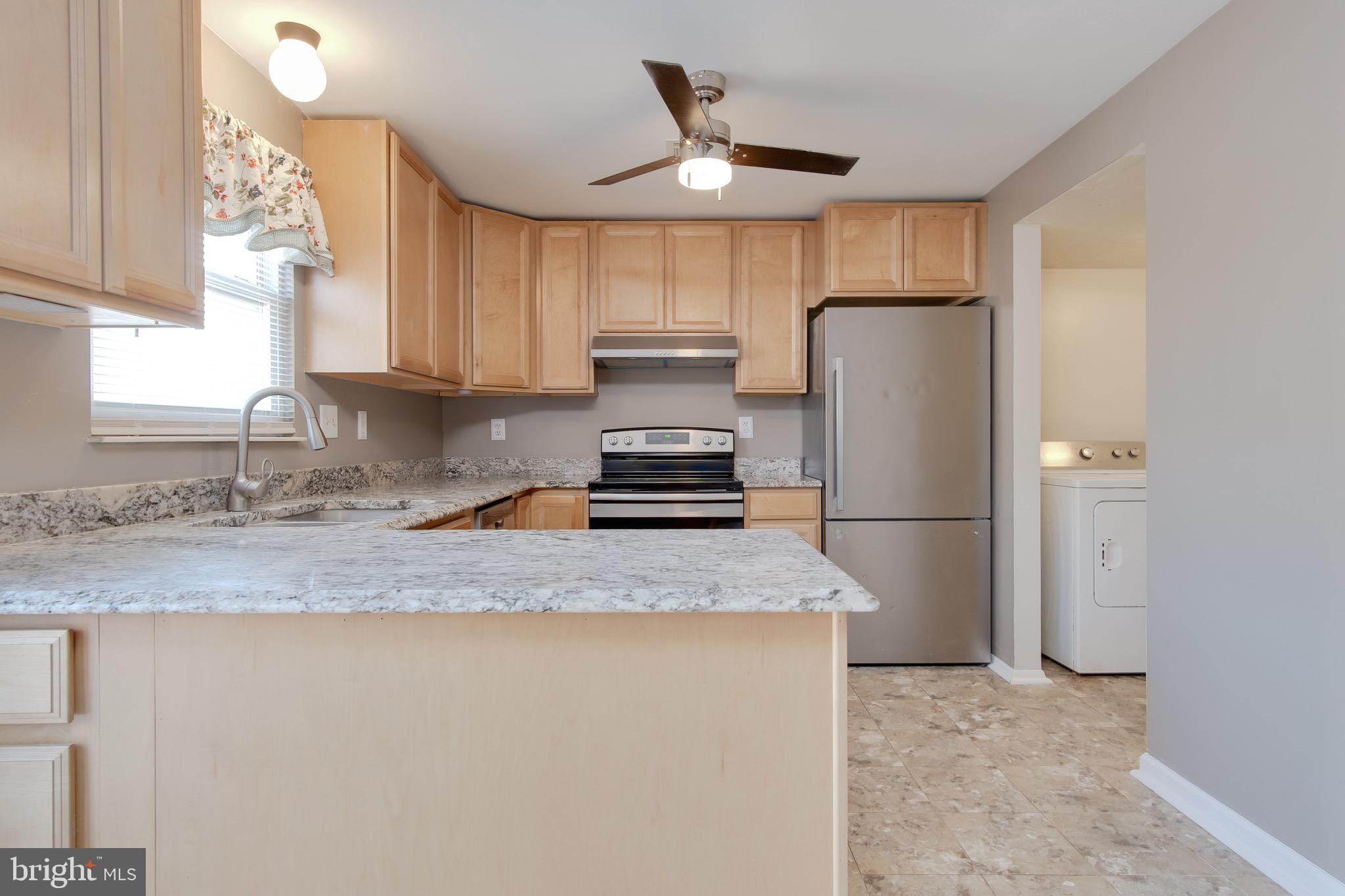 GLADE TOWN - Residential