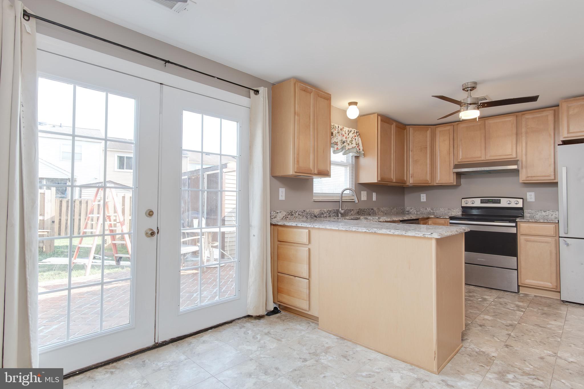 GLADE TOWN - Residential