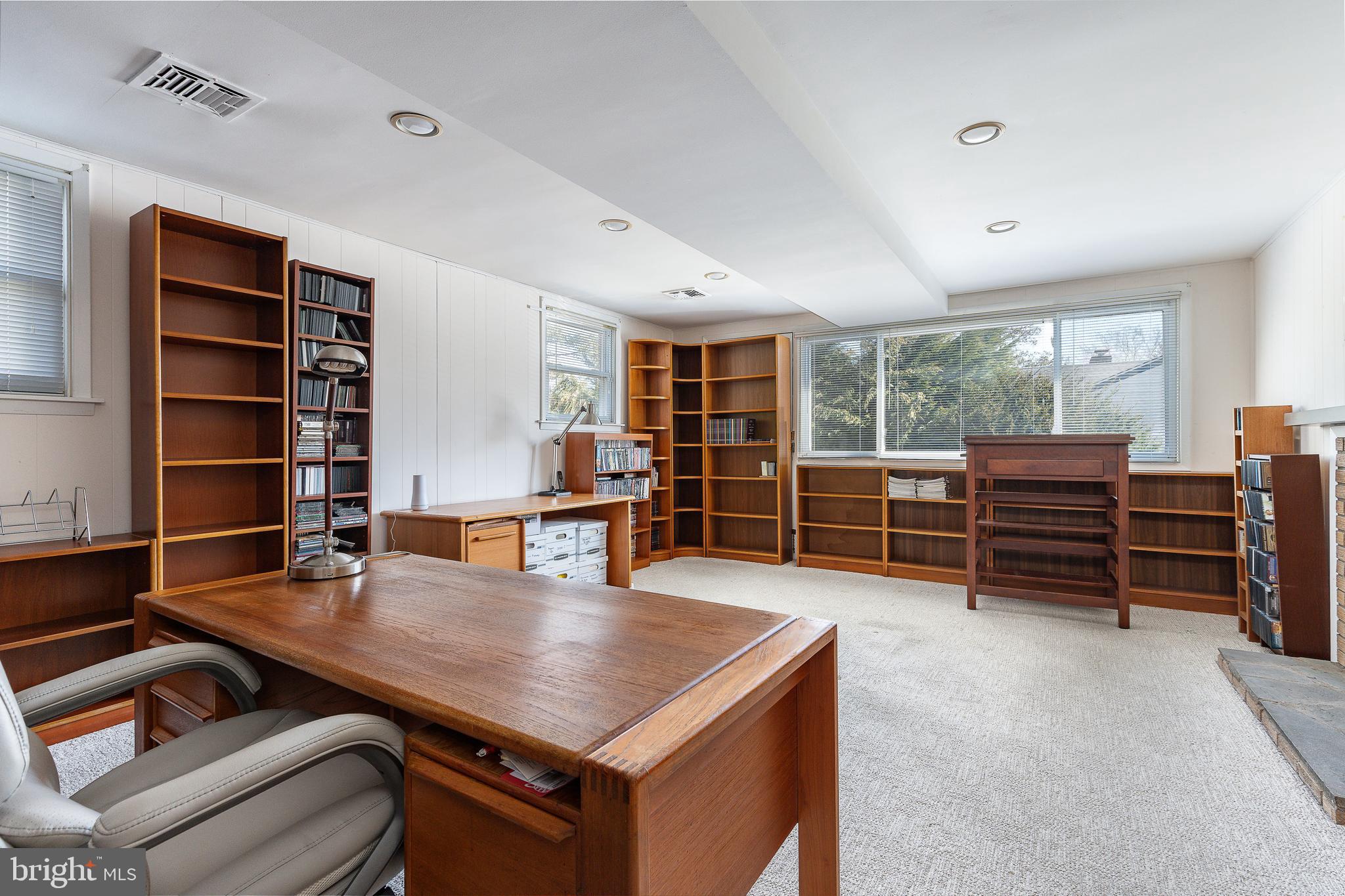 WYNNEWOOD - Residential