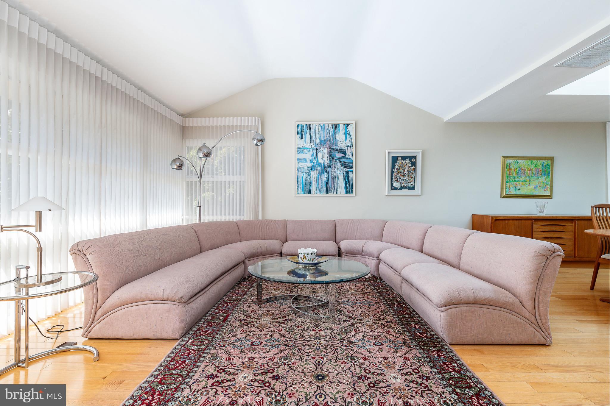 WYNNEWOOD - Residential