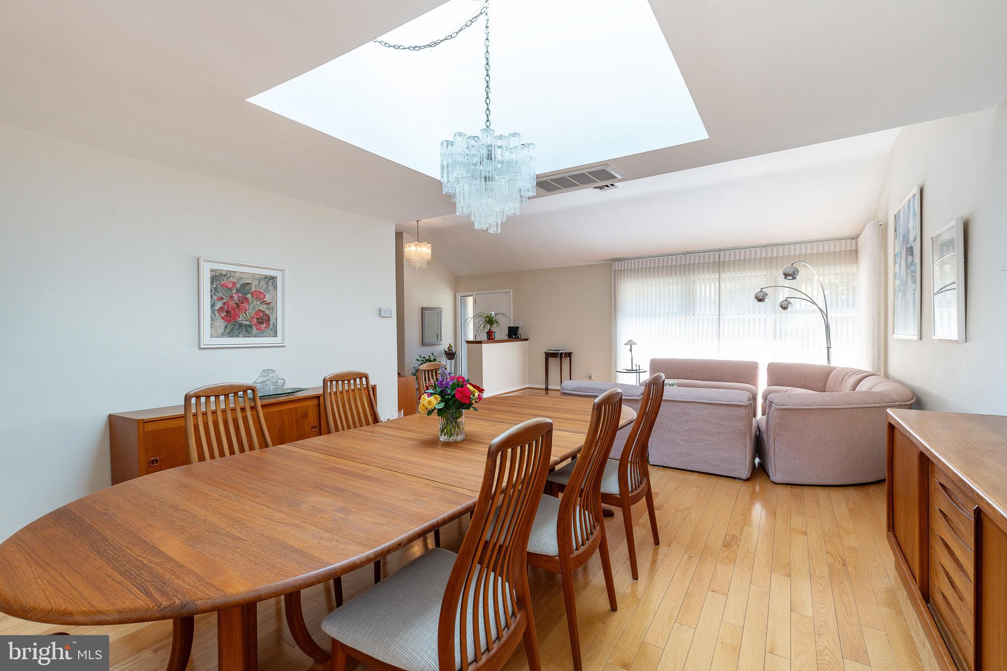 WYNNEWOOD - Residential