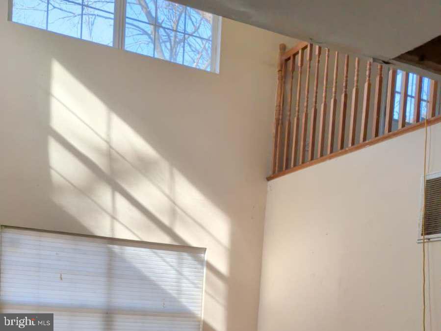 RAMBLING HILLS - Residential
