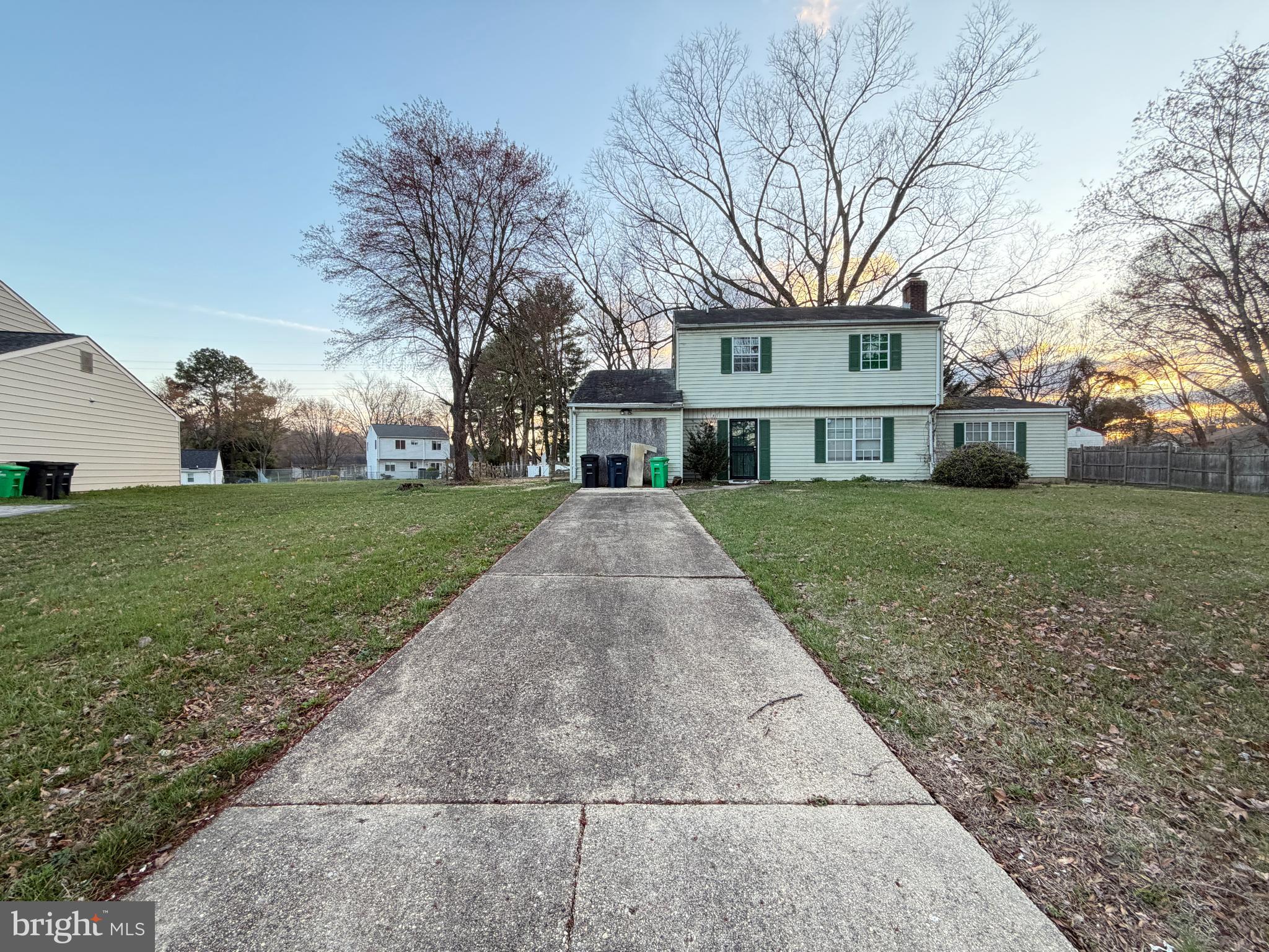RAMBLING HILLS - Residential