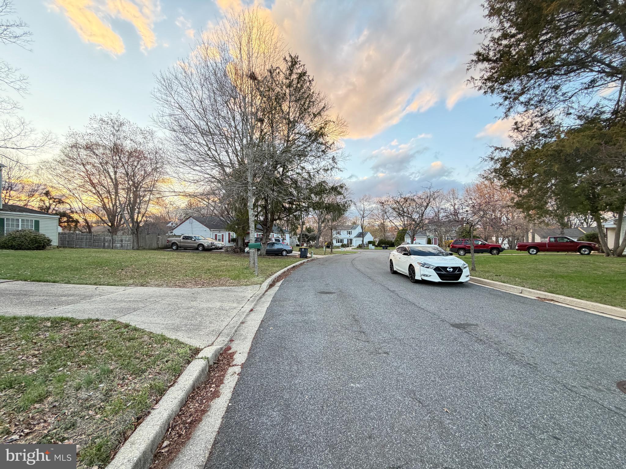 RAMBLING HILLS - Residential