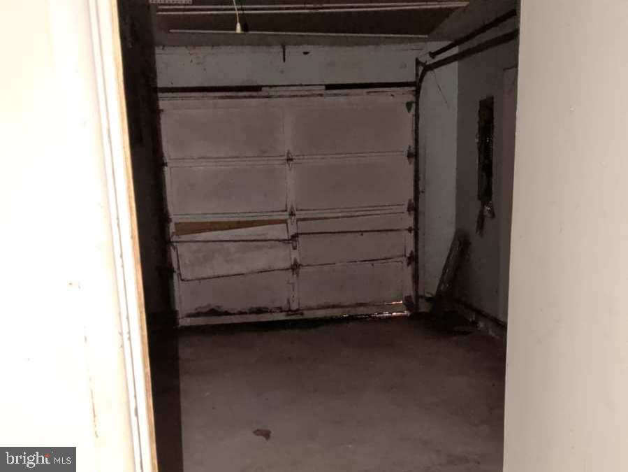 RAMBLING HILLS - Residential