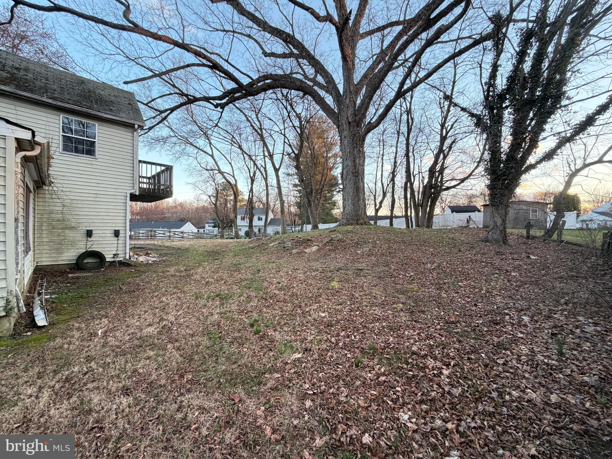 RAMBLING HILLS - Residential