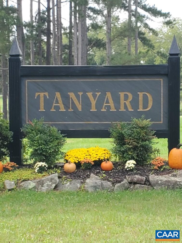TANYARD - Land