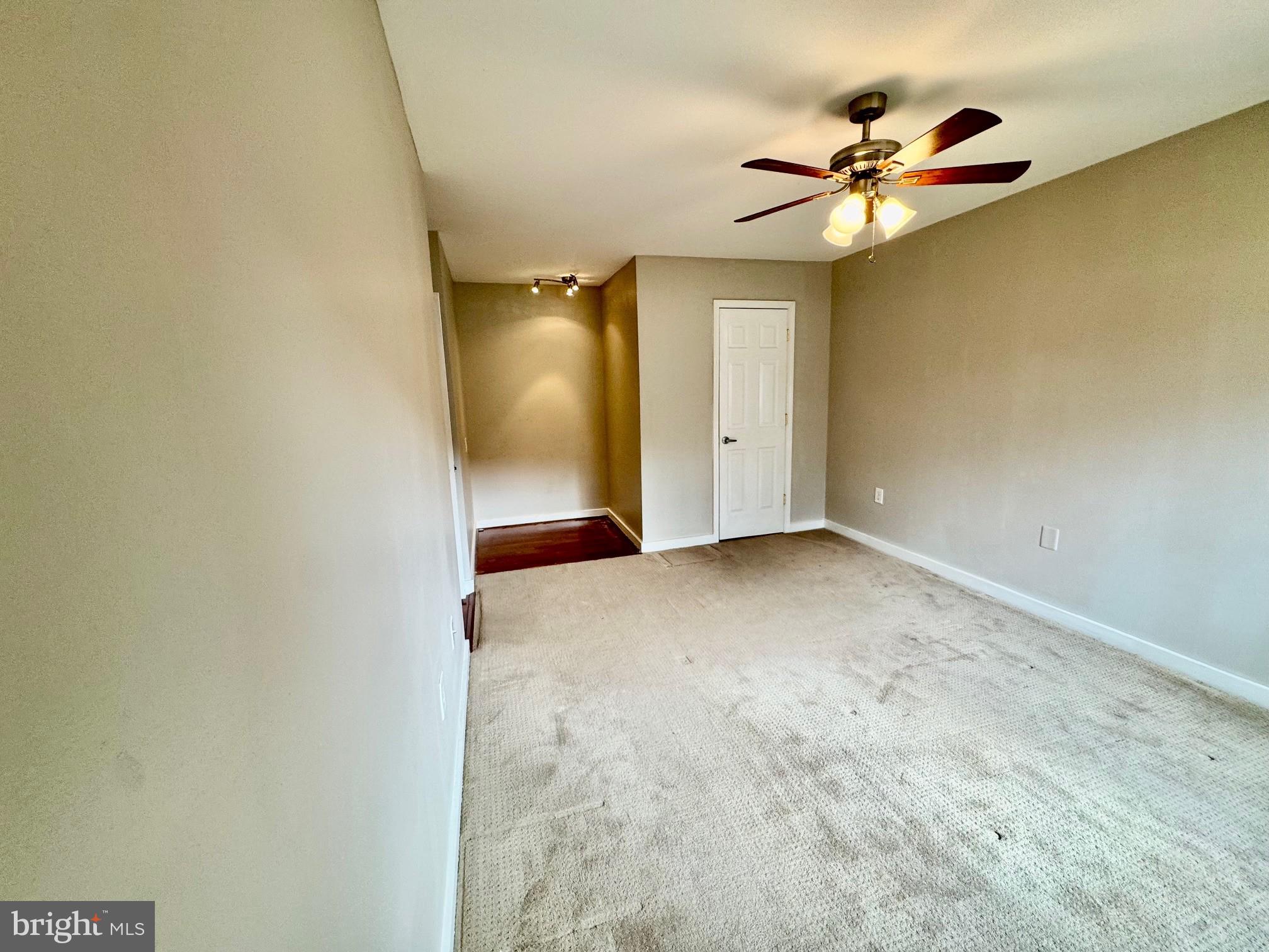 OCCOQUAN RIDGE CONDO - Residential