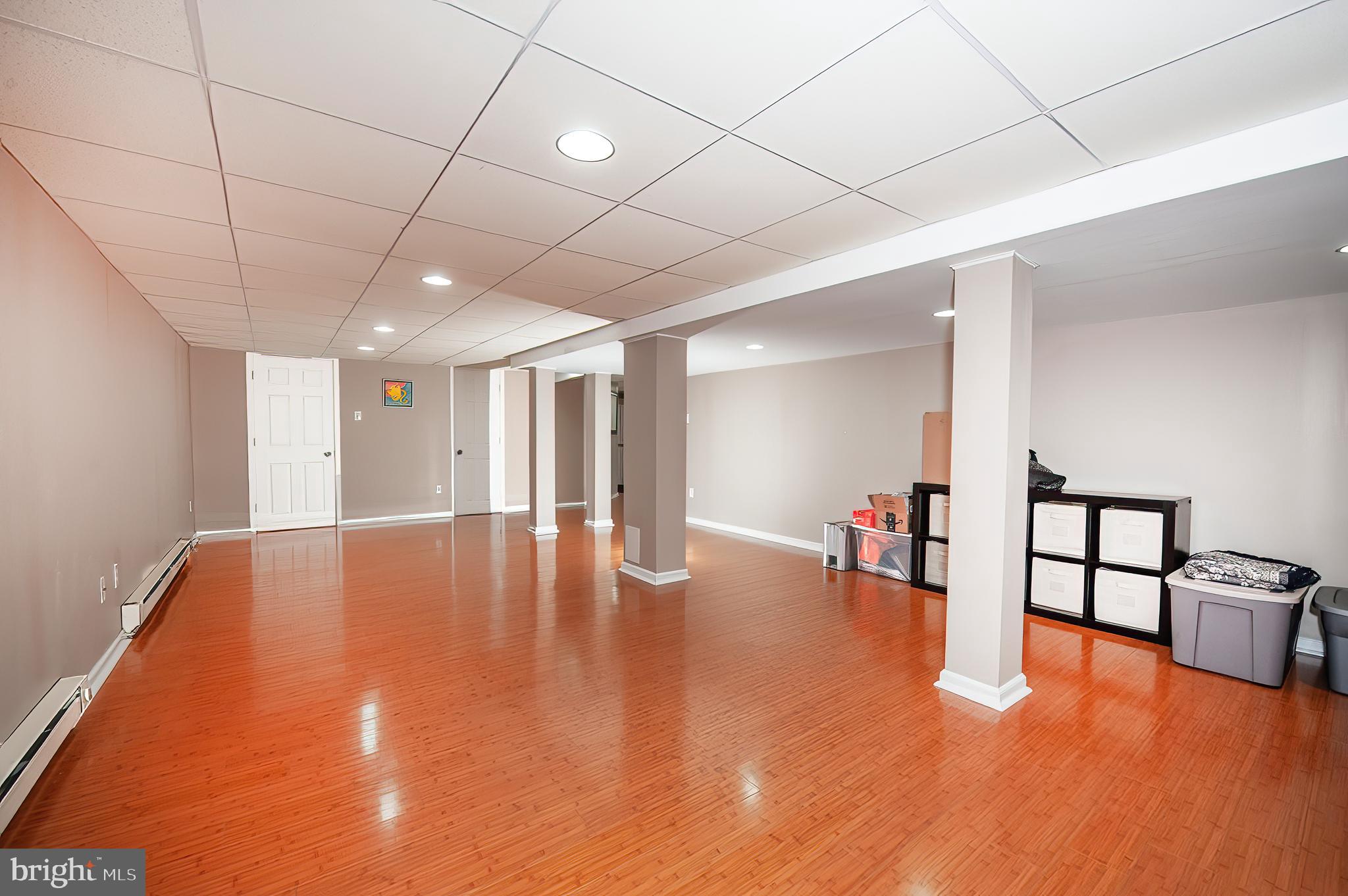 DEVON DOWNS - Residential