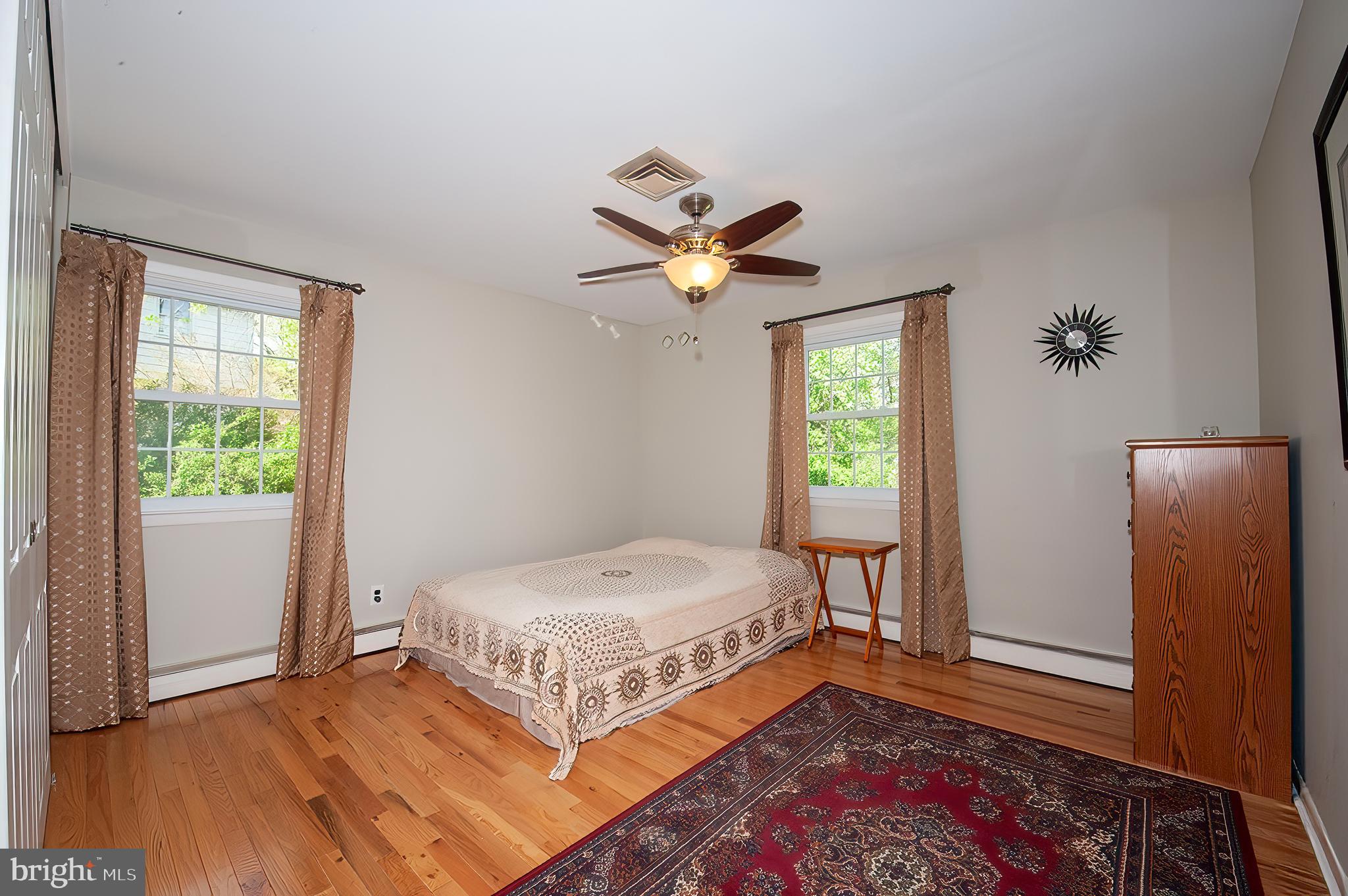 DEVON DOWNS - Residential