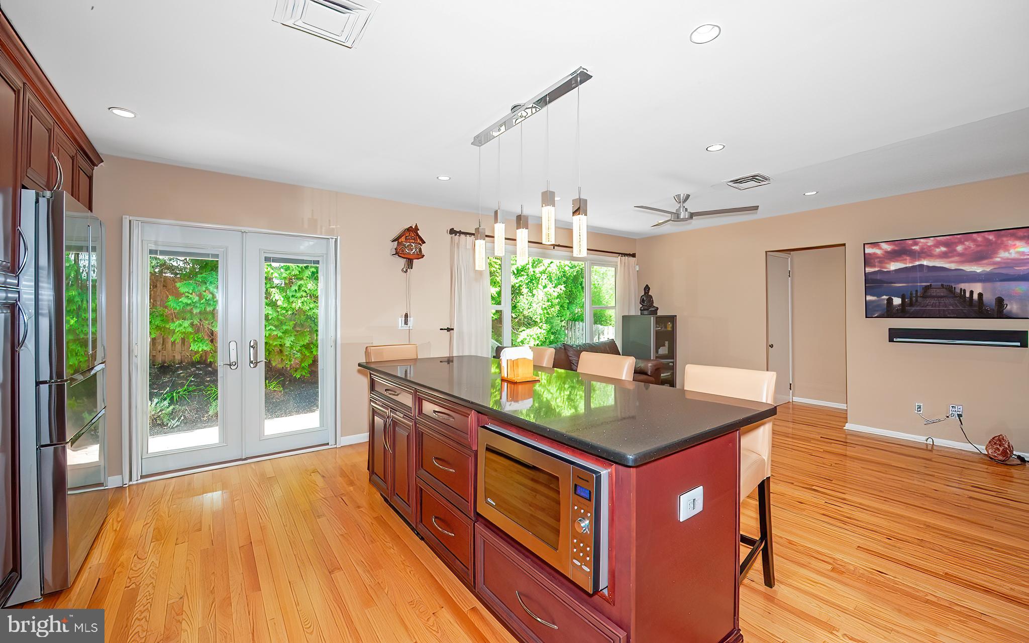 DEVON DOWNS - Residential