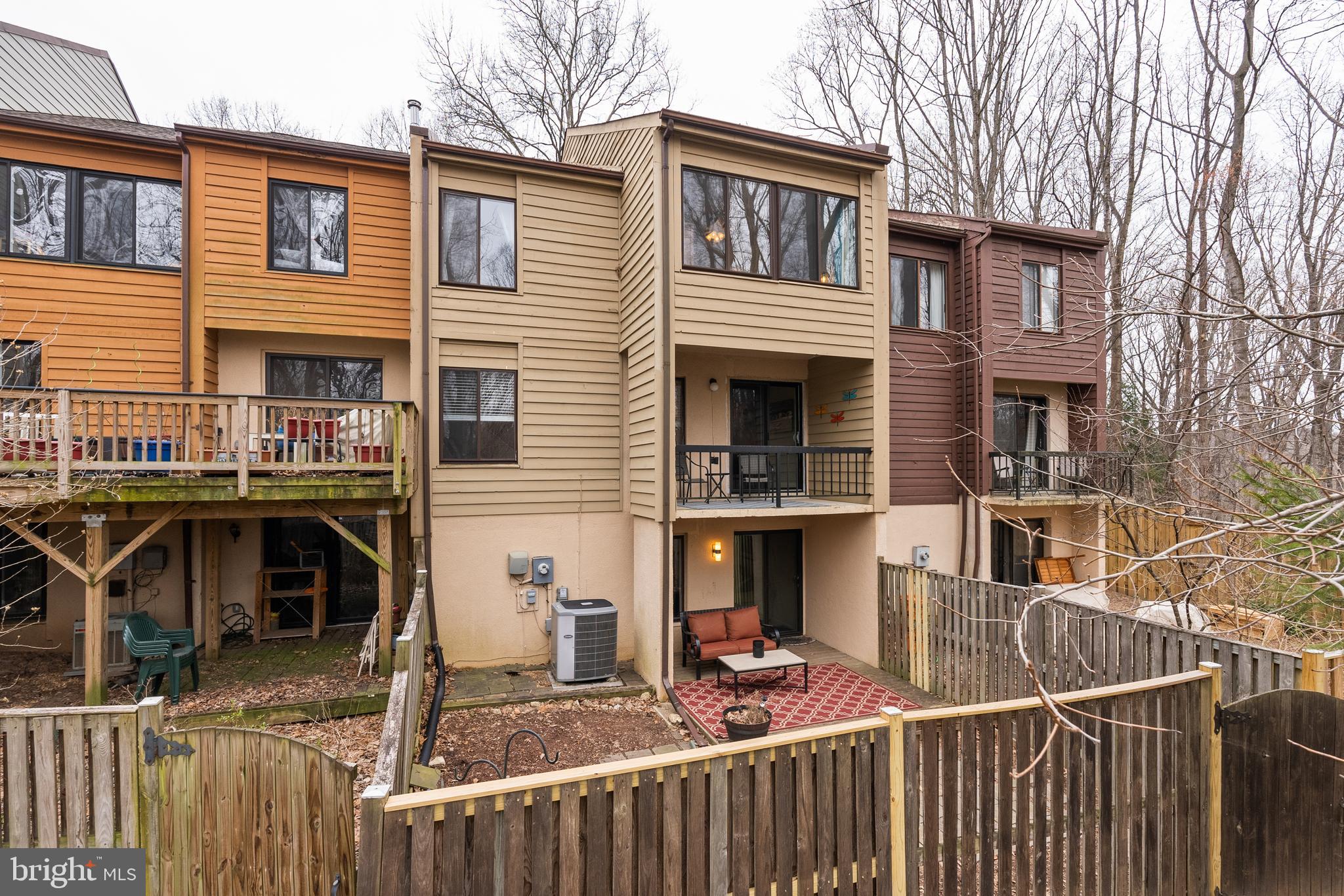 RESTON - Residential