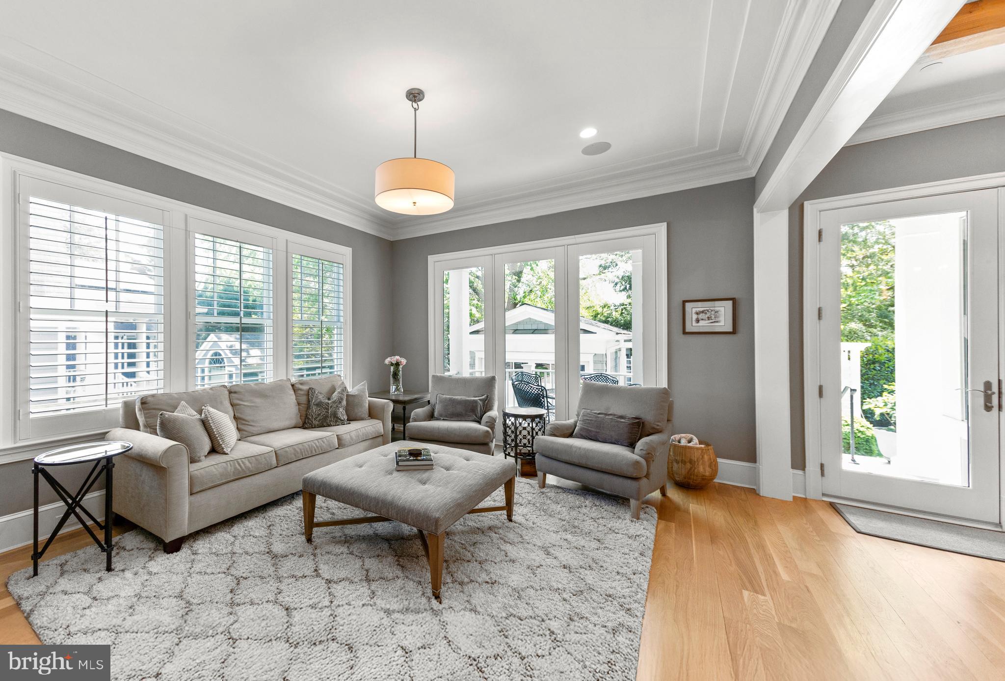 NORWOOD HEIGHTS - Residential