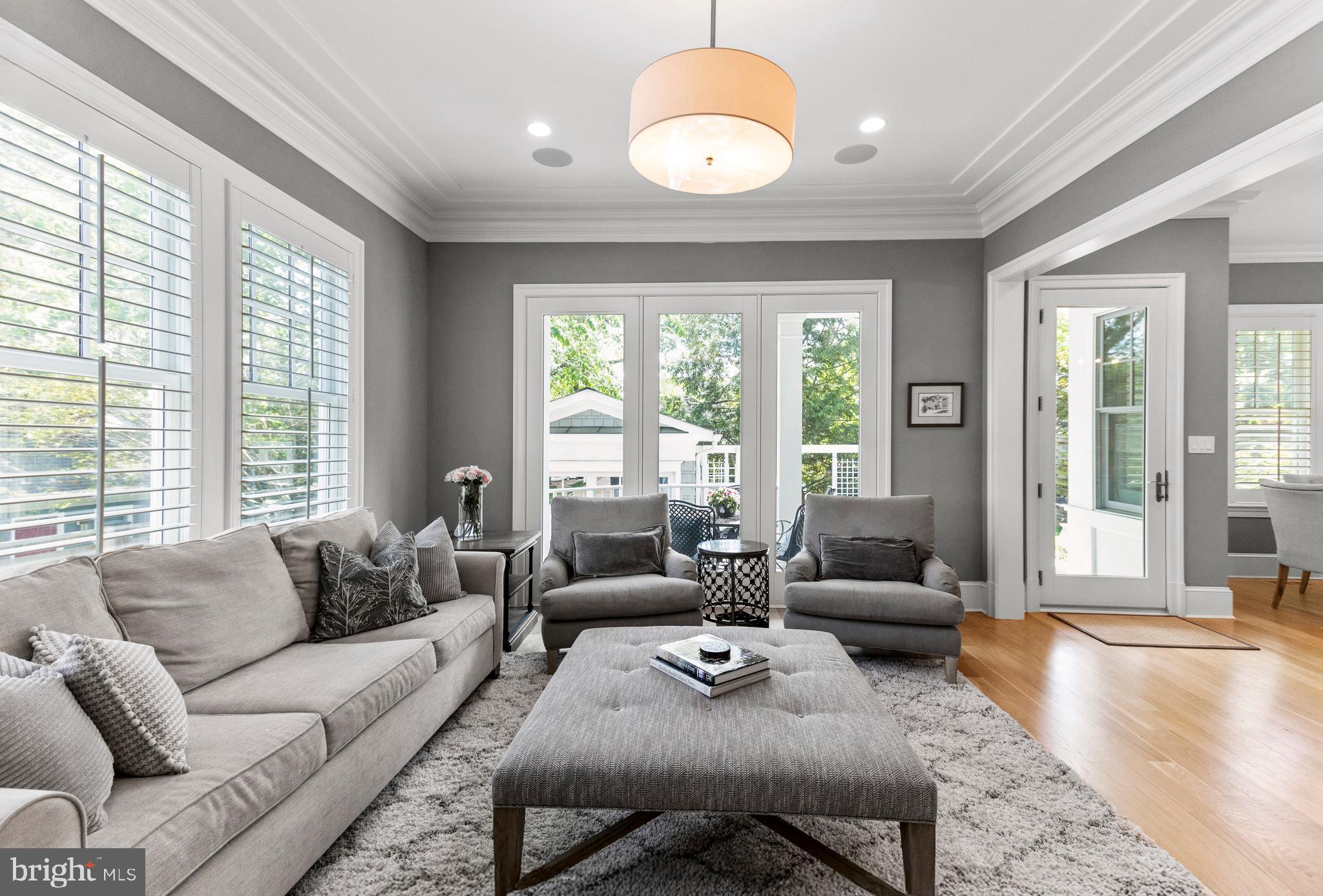 NORWOOD HEIGHTS - Residential