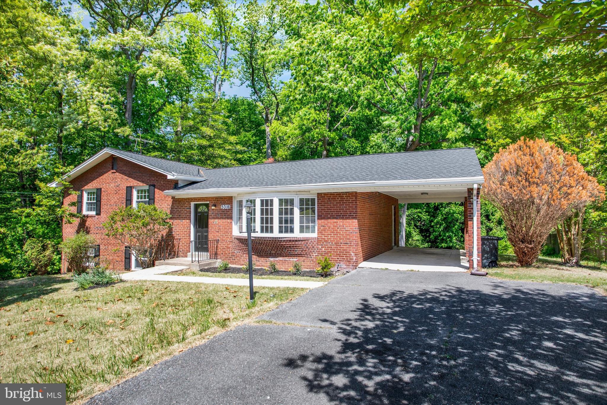 MANCHESTER ESTATES - Residential