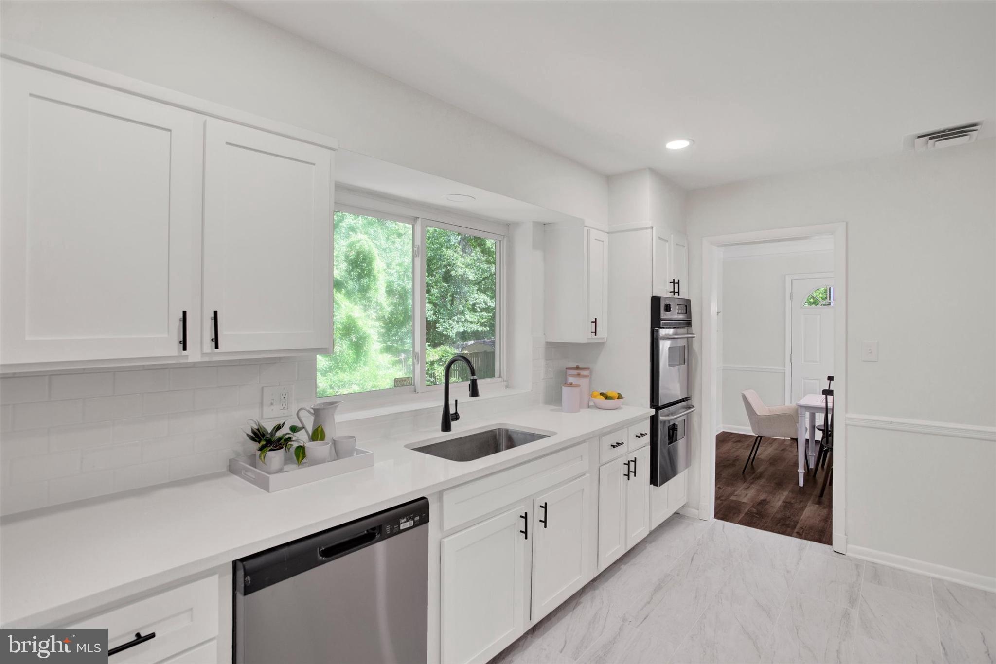 MANCHESTER ESTATES - Residential