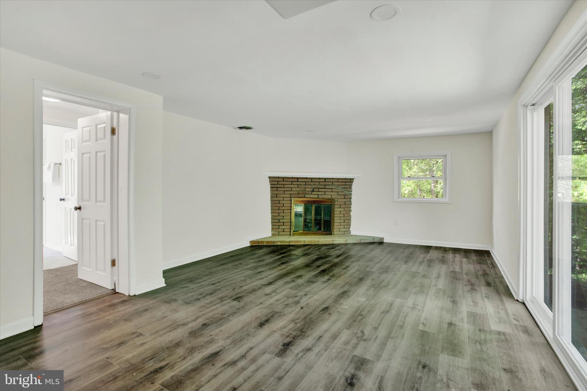 MANCHESTER ESTATES - Residential
