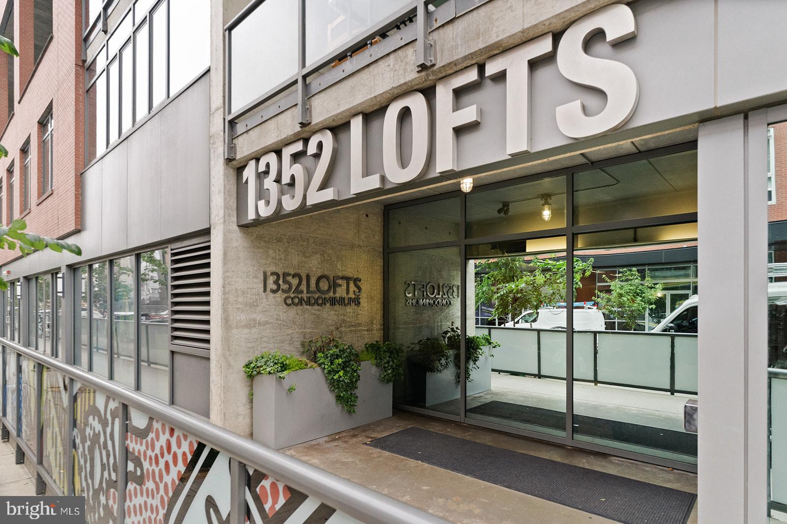 AVENUE OF THE ARTS - Residential