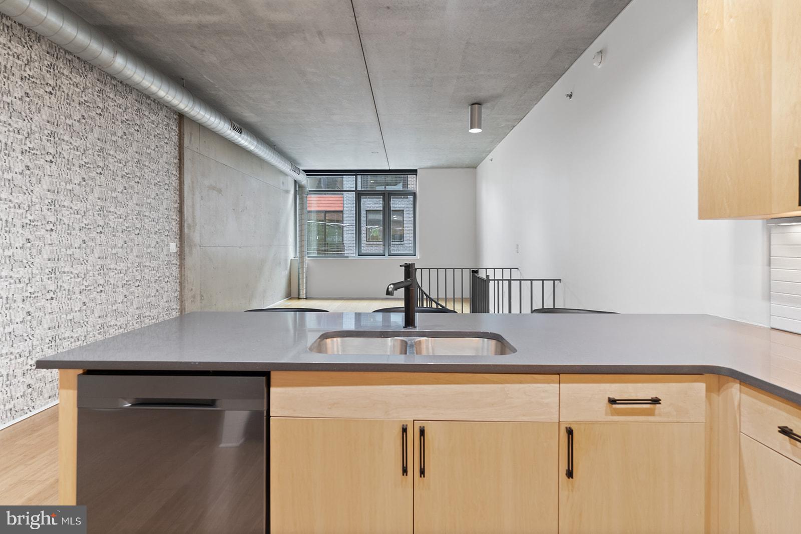 AVENUE OF THE ARTS - Residential