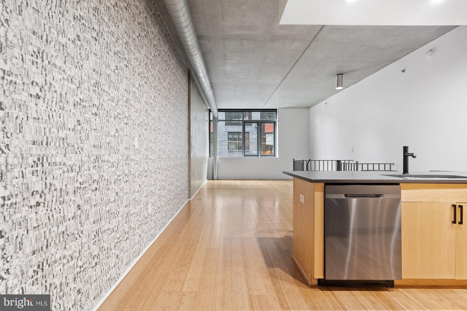 AVENUE OF THE ARTS - Residential