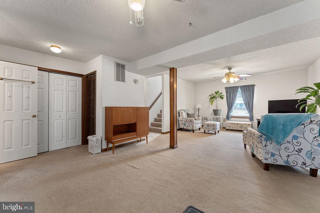 SUMMERSET - Residential