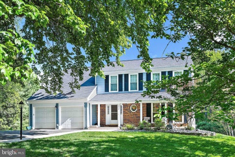 Photo of 9830 Faust Drive, VIENNA, VA 22182 (MLS # VAFX2343726)