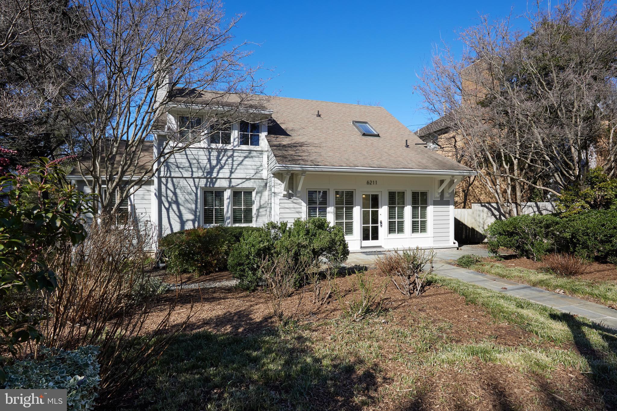 COUNTRY CLUB VILLAGE - Residential