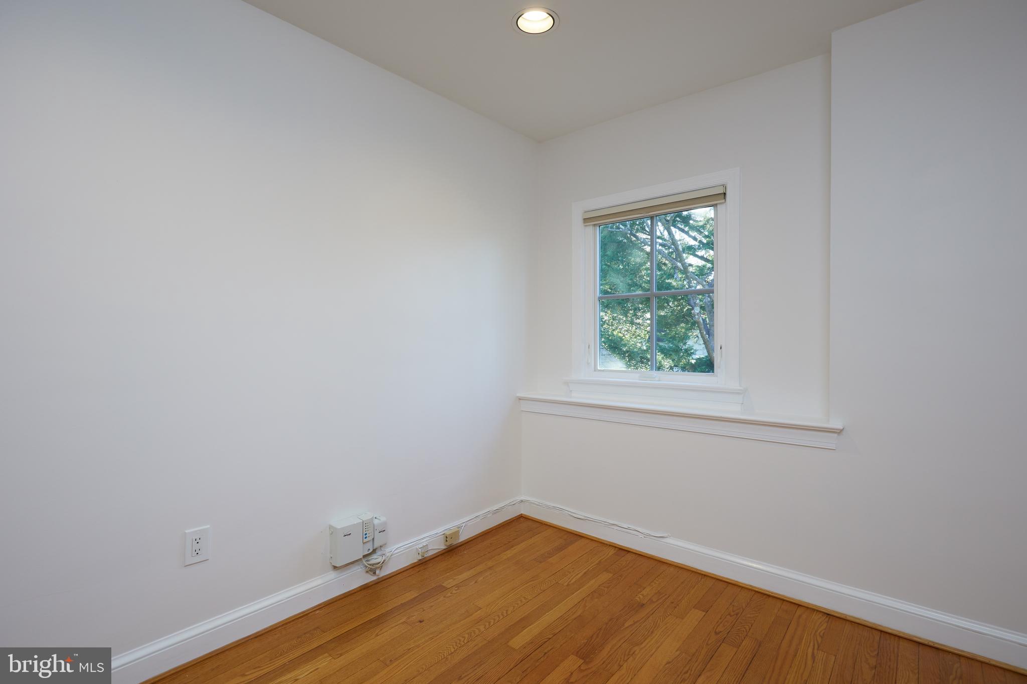 COUNTRY CLUB VILLAGE - Residential