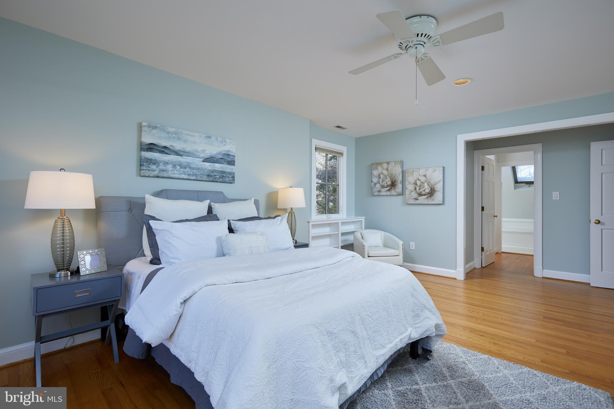 COUNTRY CLUB VILLAGE - Residential