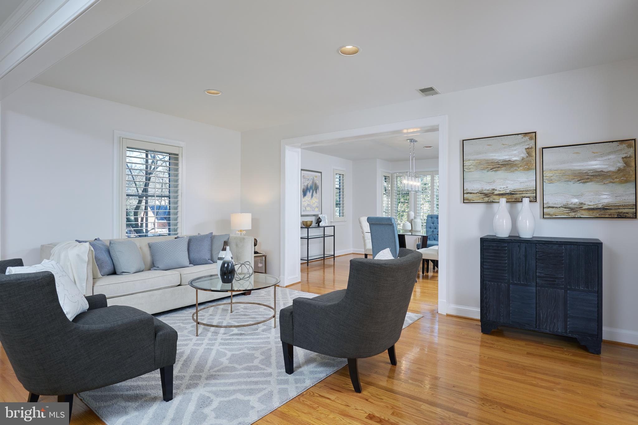 COUNTRY CLUB VILLAGE - Residential