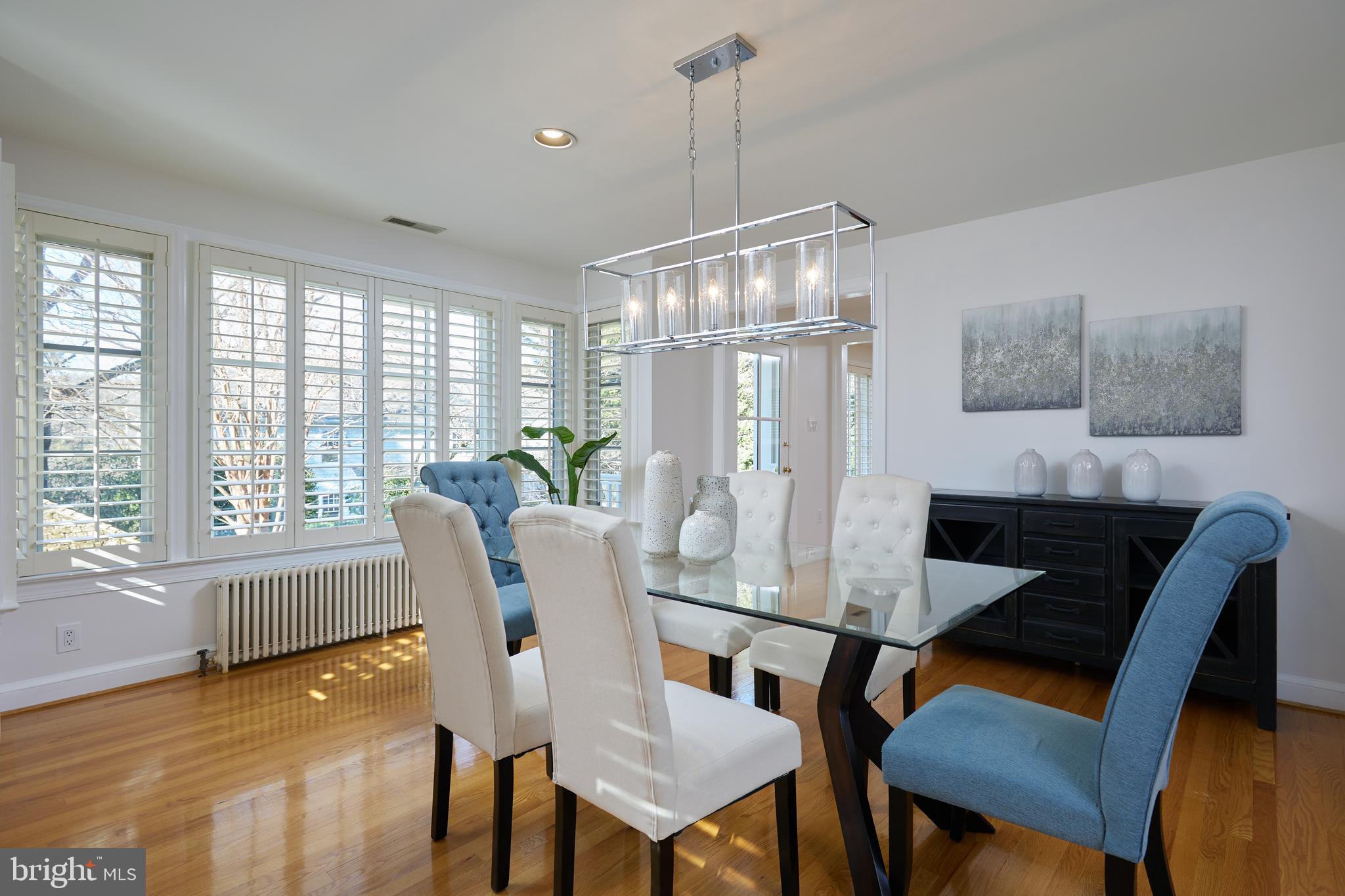 COUNTRY CLUB VILLAGE - Residential