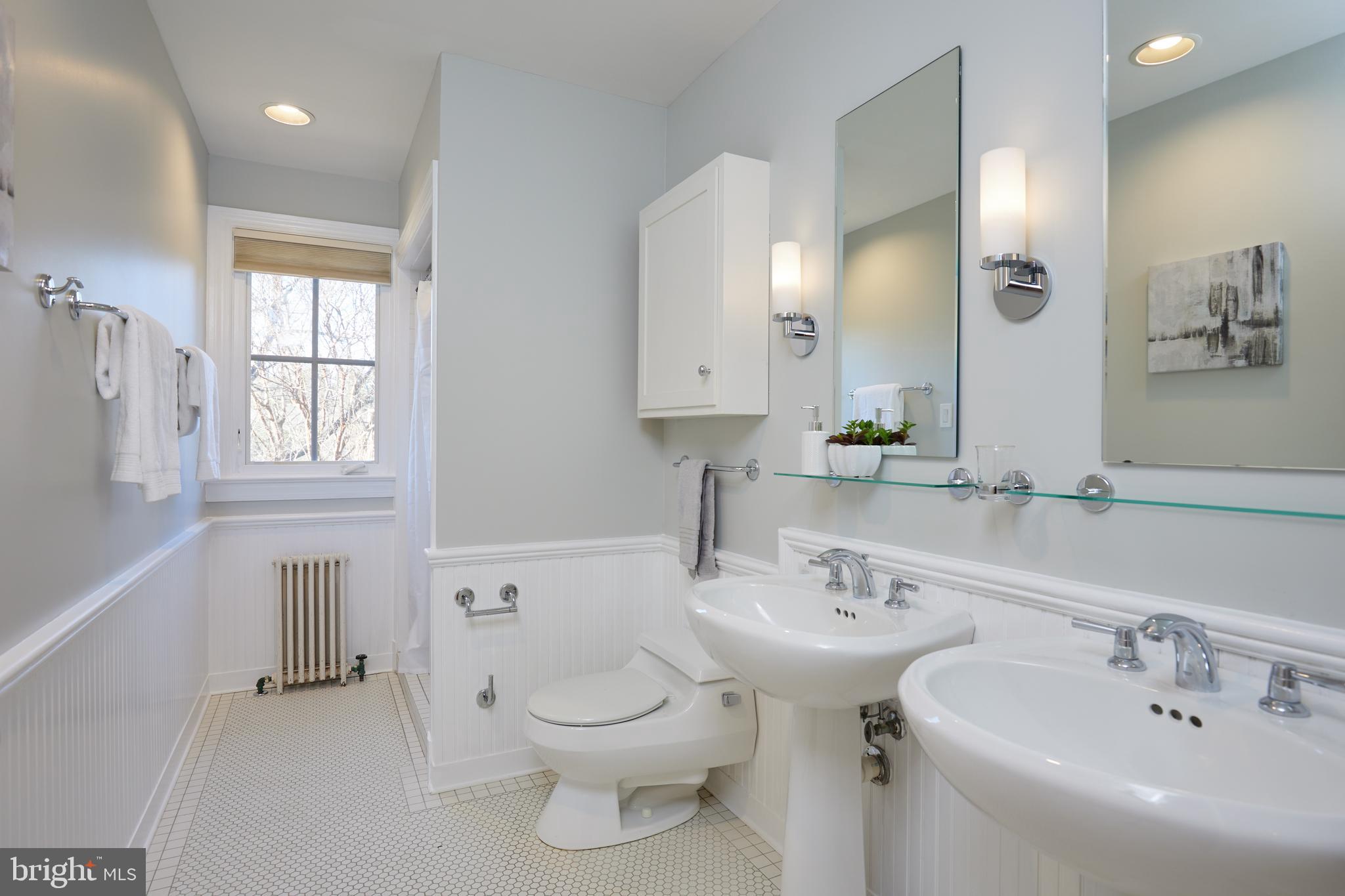 COUNTRY CLUB VILLAGE - Residential