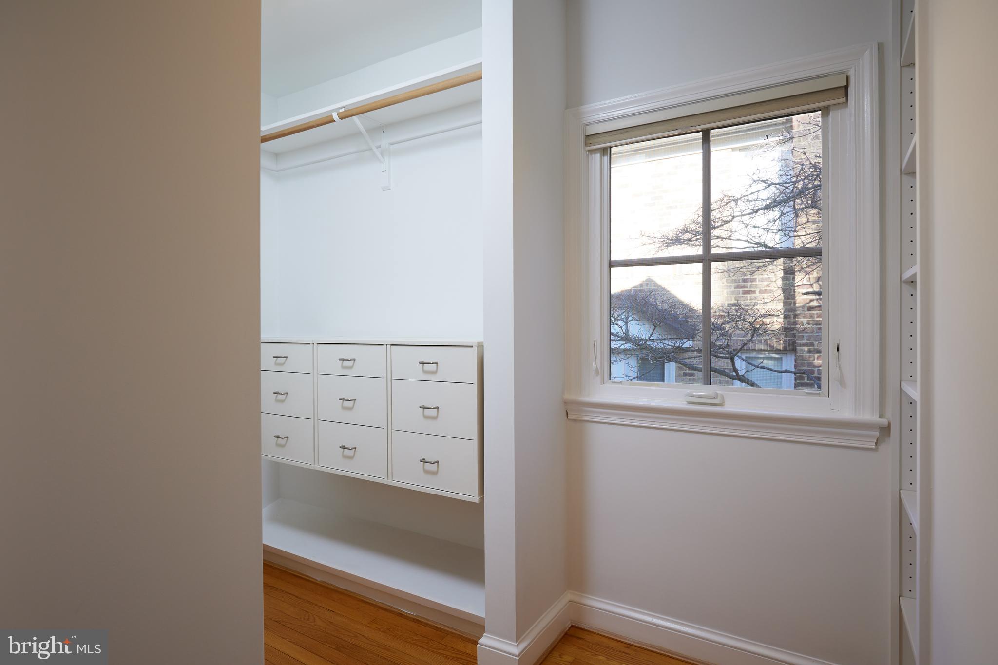 COUNTRY CLUB VILLAGE - Residential